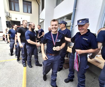 Zlate medaljo so osvojili člani PGD Zgornji Brnik